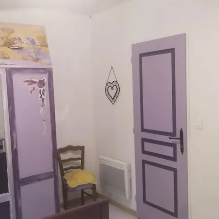 Grande Maison A Avec Piscine